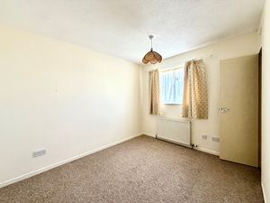 Bedroom- click for photo gallery